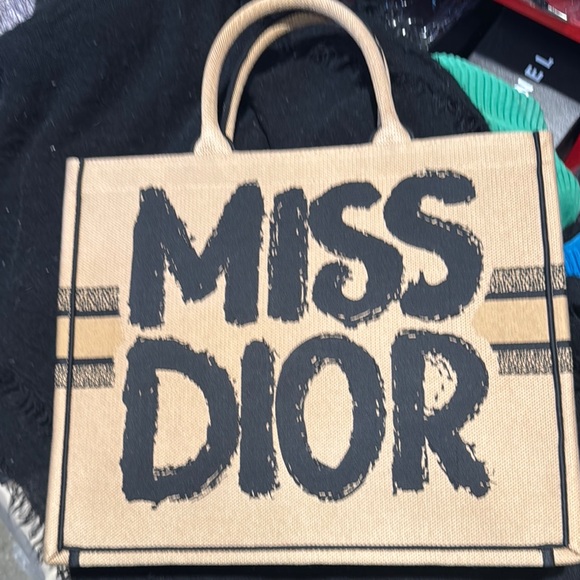 Dior tote - Picture 1 of 3